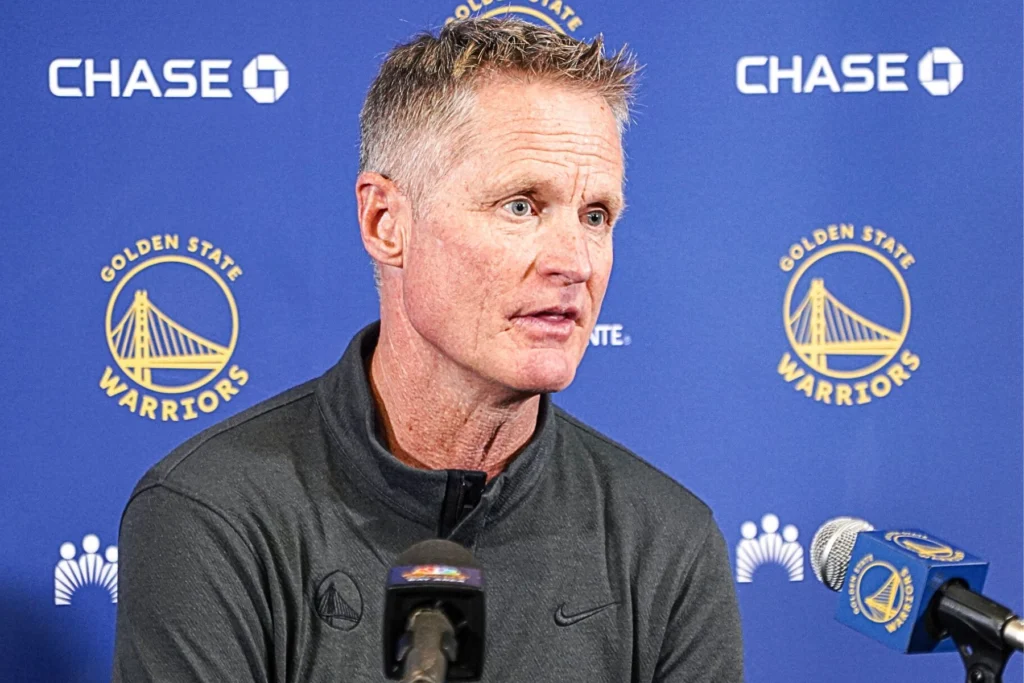 “Se Stephen Curry e Draymond Green se aposentassem”, Steve Kerr fala a verdade sobre saída dos Warriors 1 Steve Kerr é honesto sobre o futuro dos Warriors na temporada: "Não vou mentir"