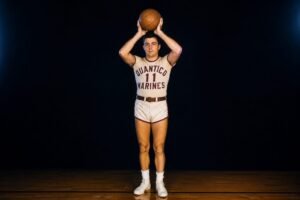 Paul Arizin: “Michael Jordan dos anos 50” trocou a NBA pela Guerra da Coreia e voltou herói do título dos Warriors 1 paul arizin quantico marines warriors brasil