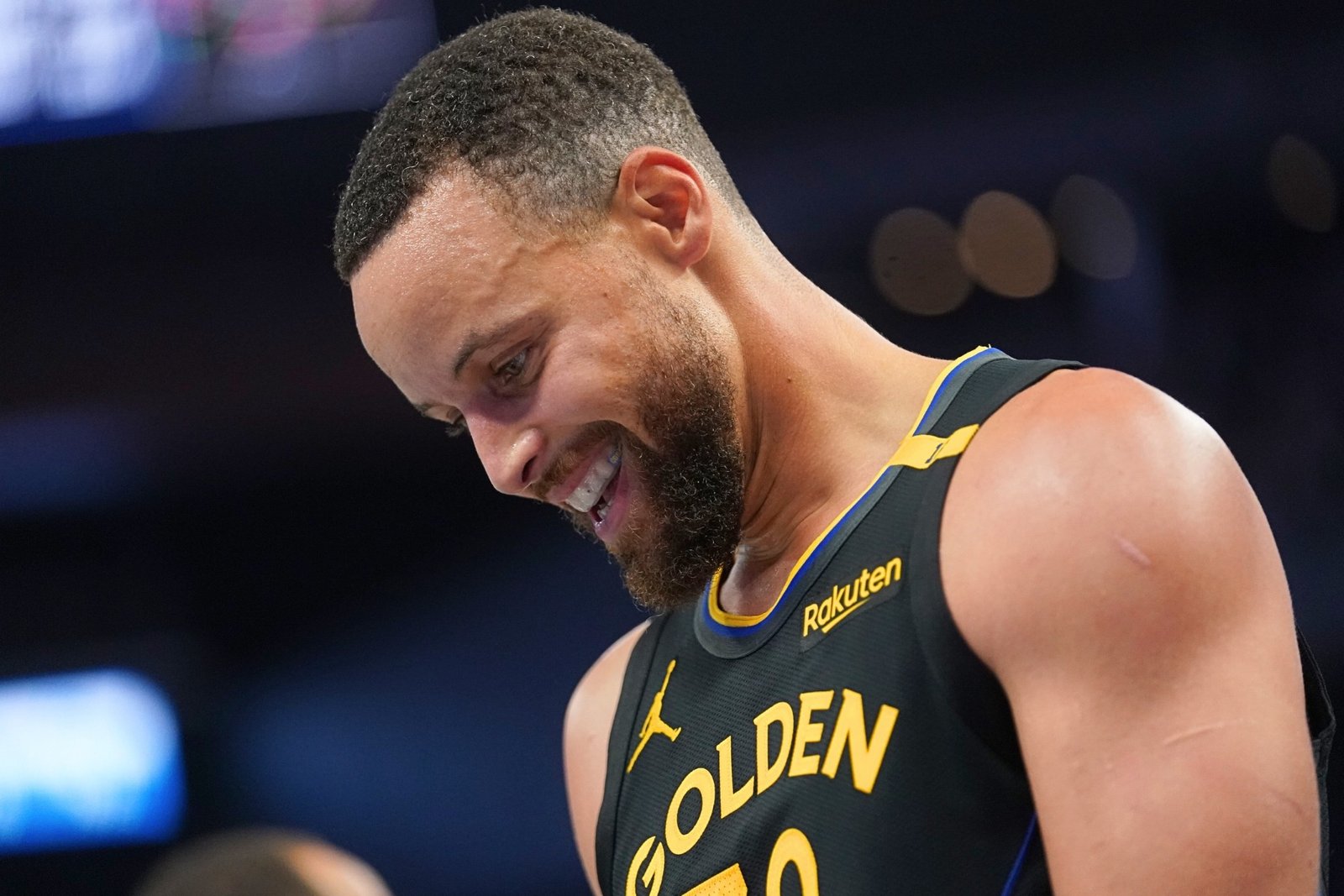 Stephen Curry fala pela primeira vez sobre quebrar dois recordes de Michael Jordan