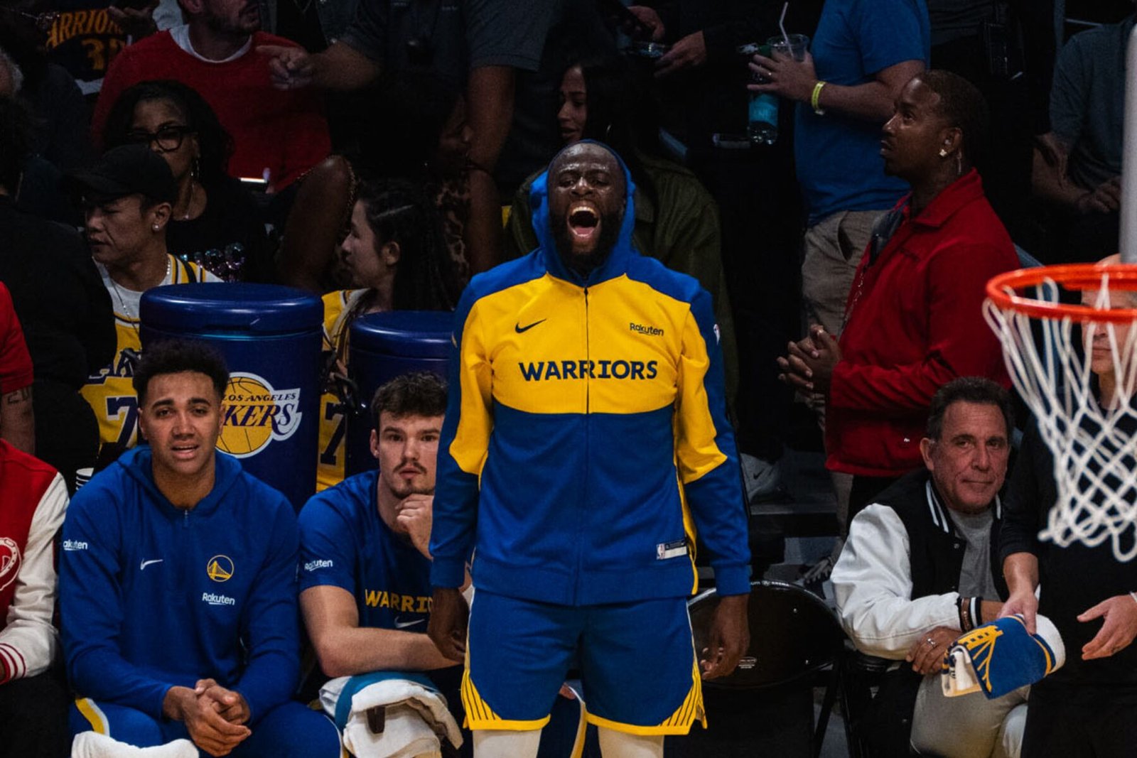 Draymond Green gritando em quadra