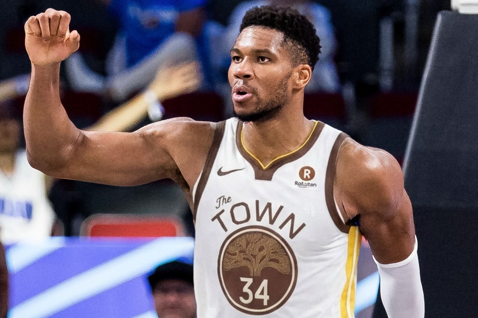 Giannis Antetokounmpo no Golden State Warriors