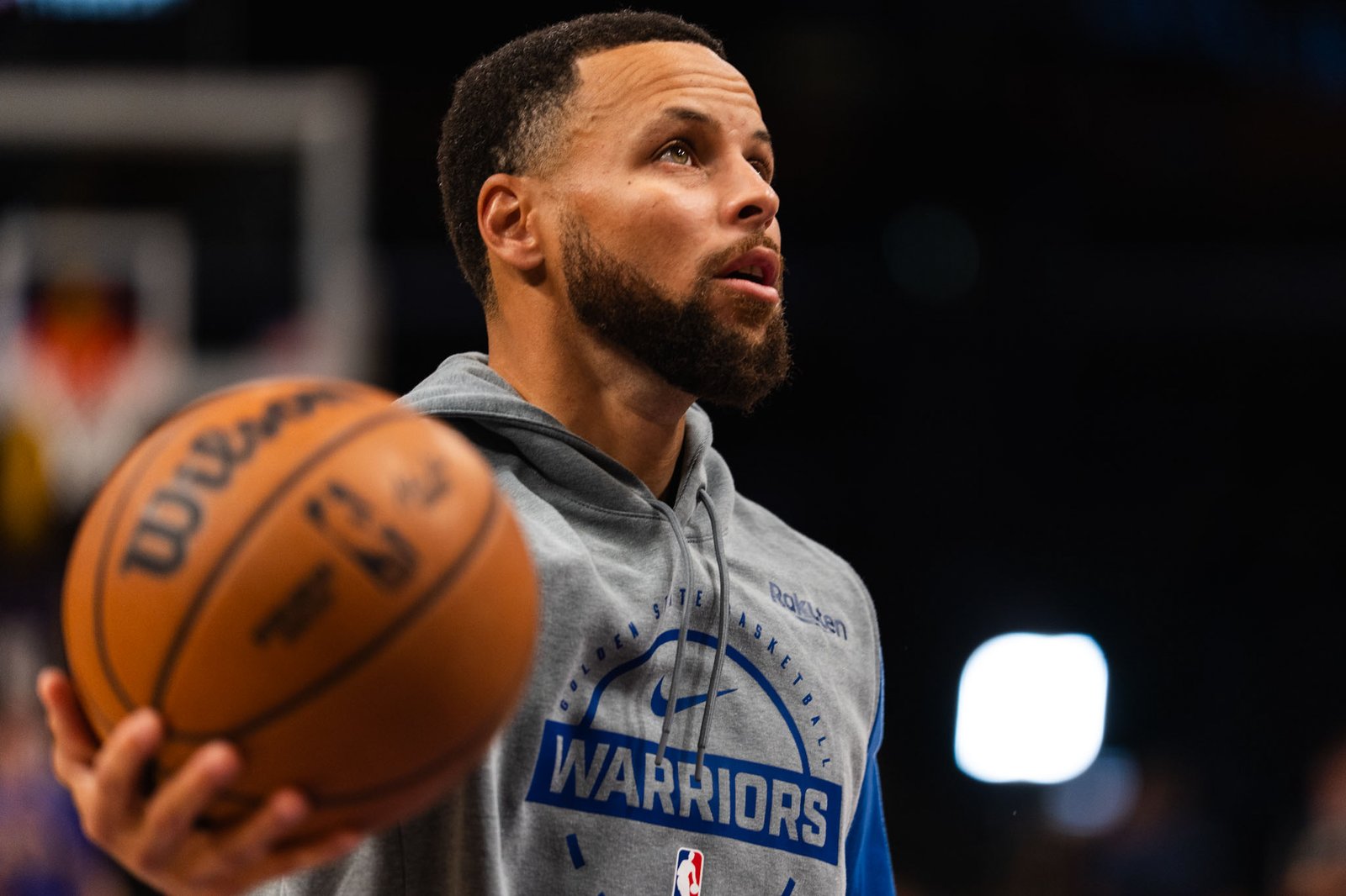 Stephen Curry está frustrado com os problemas de sua lesão